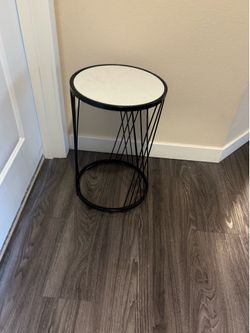 marble heavy bedside table/ plant stand