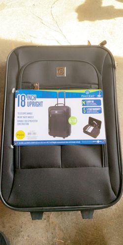 Protege 18" Pilot Case Carry-On Suitcase Black