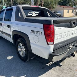 2003 Chevy Avalanche 