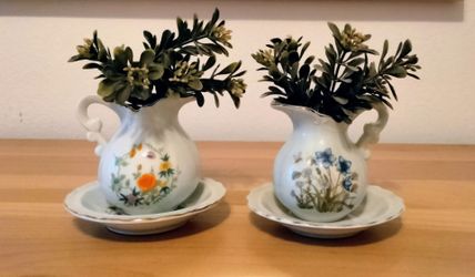 Vintage pitchers w/saucers