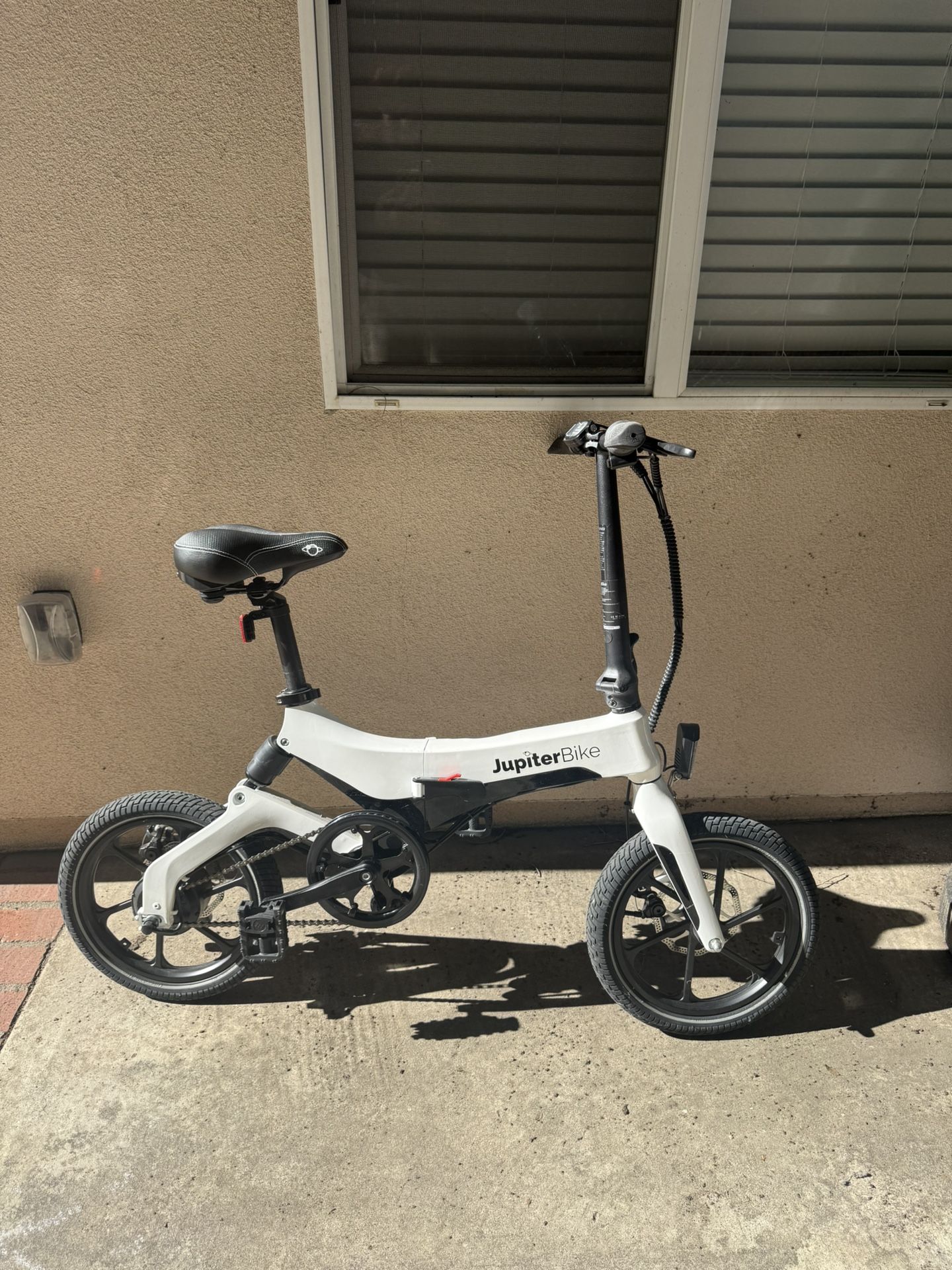 🚴♂️ Electric Jupiter Bike – Foldable Compact E-Bike – $500