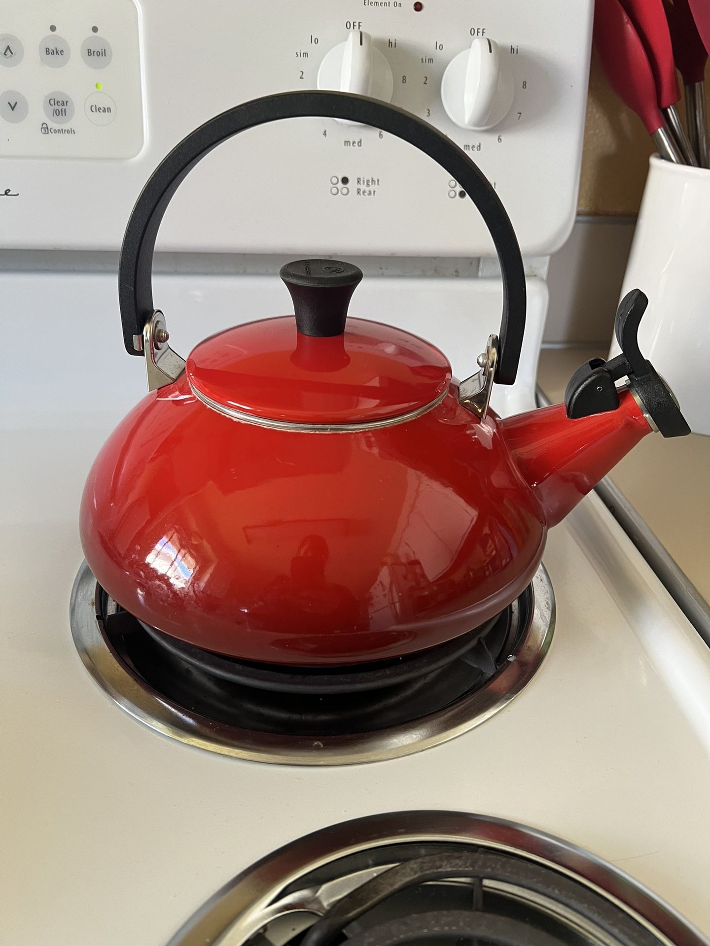 Le Creuset Zen Tea Kettle - $5