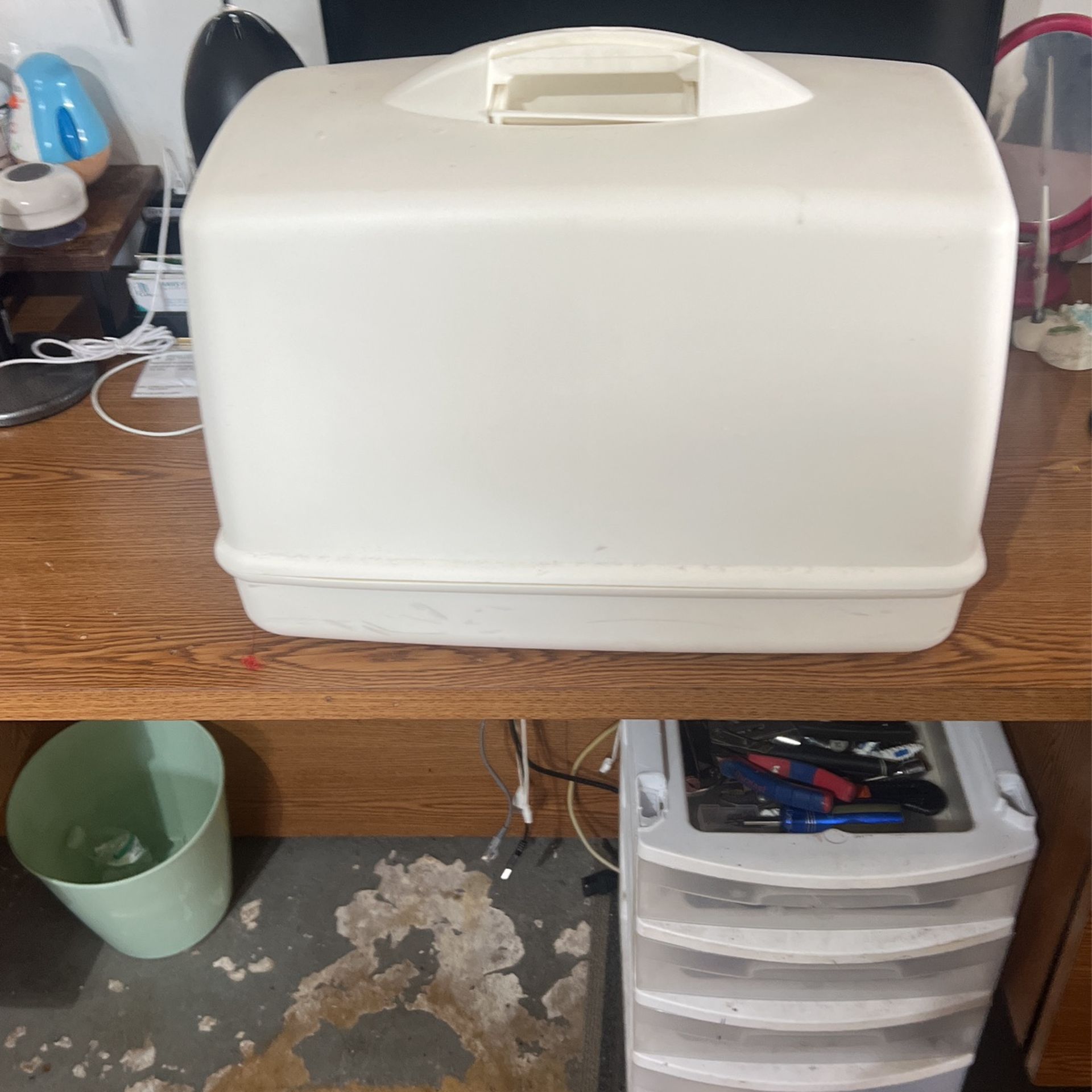 SEWING MACHINE SINGER