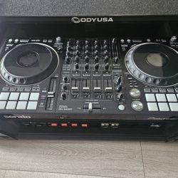 DDJ  1000 SRT, Hardcase odyssey,  adapter power strip and outlet XLR  with cables.