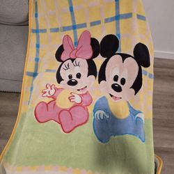 Minnie and Mickey mouse blanket for sale