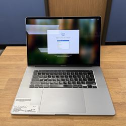 16" MacBook Pro Touchbar 500GB SSD*16GB RAM*2.6Ghz Intel 6 Core i7