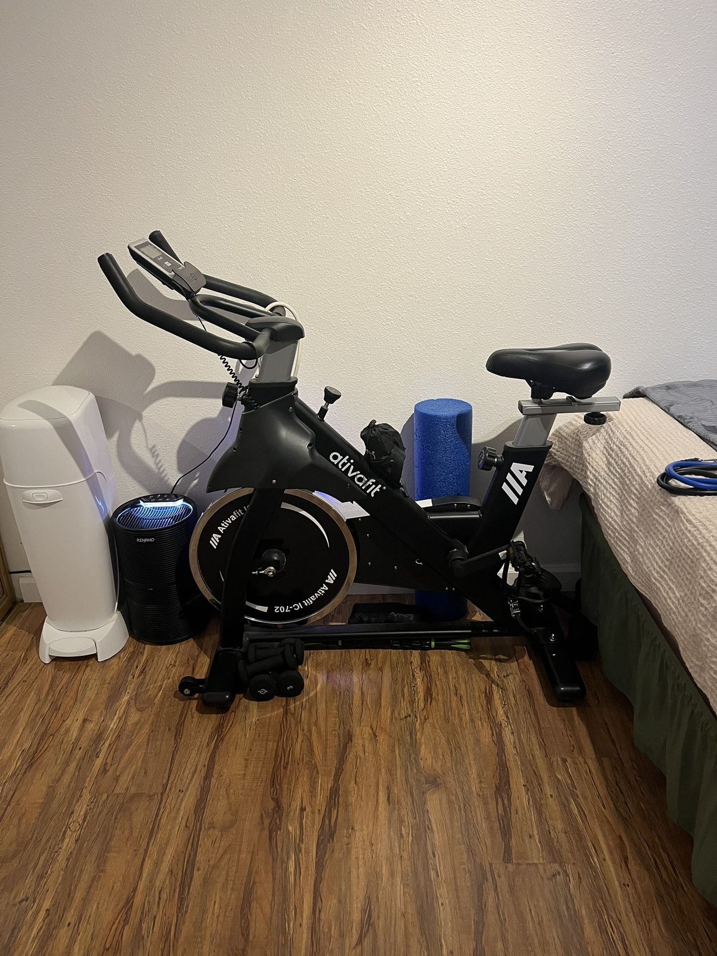 Stationary Exercise Bike (Ativafit IC702)