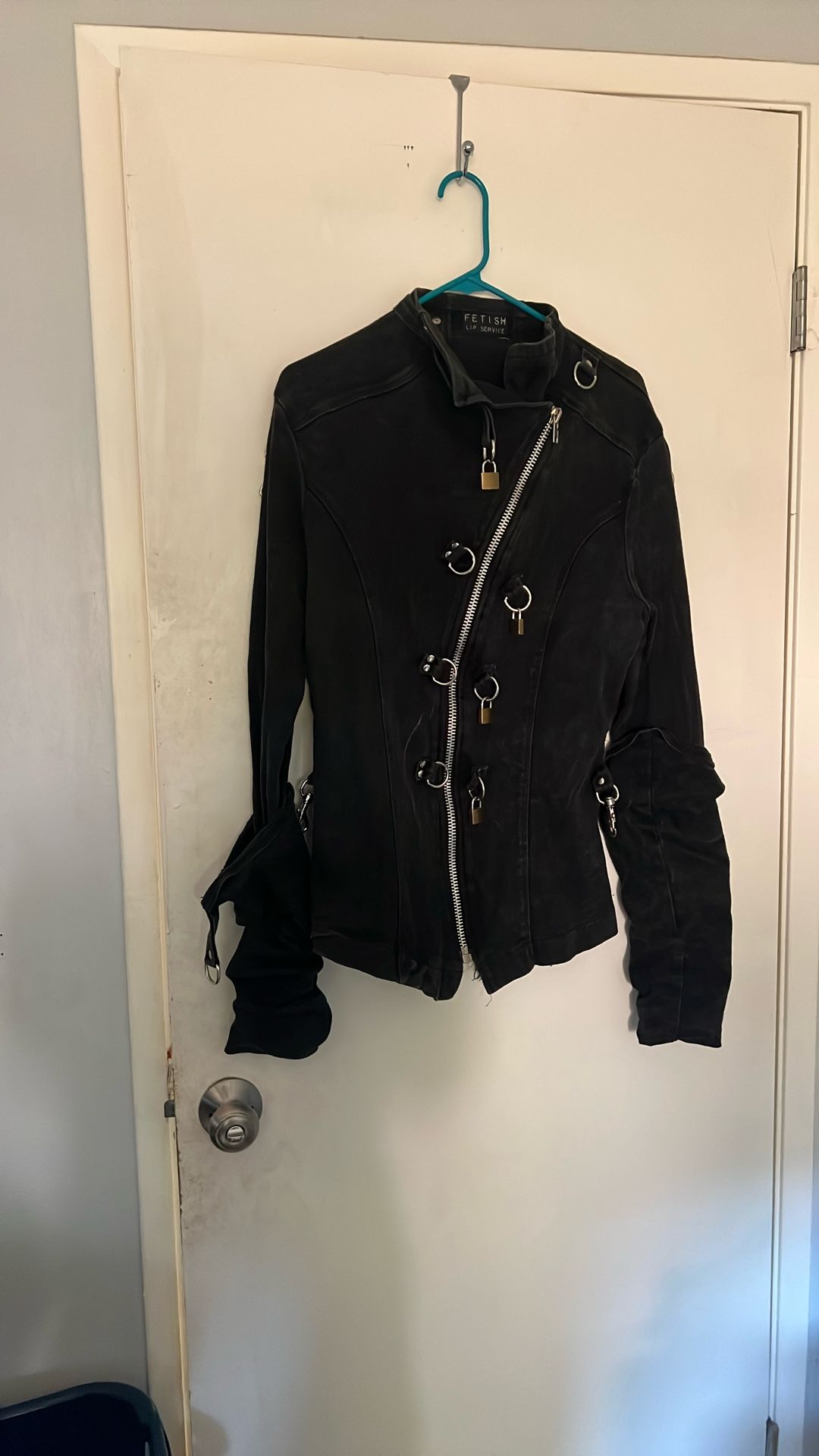 straitjacket w/locks 