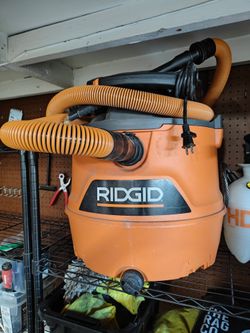 RIDGID 16 Gallon Shop Vac Wet/Dry Vacuum + Detailer's Kit