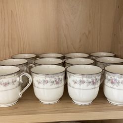 Noritake Bone China Saucer And Tea Cup Set 