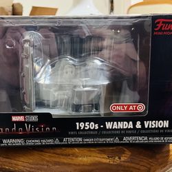 WANDA VISION 1950s  WANDA & VISION ONLY AT TARGET FUNKO MINI MOMENTS FUNKO POPS