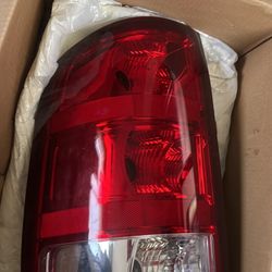 GMC & Silverado 2008-2013 Driver Side Tail Light 