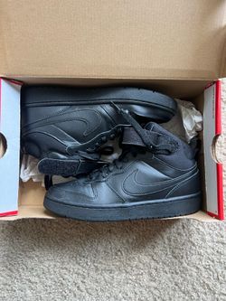 Nike Court borough mid 2 black Size 6Y