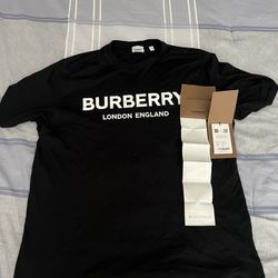 Burberry T- shirt