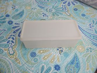 vintage Tupperware Bread Storage Container