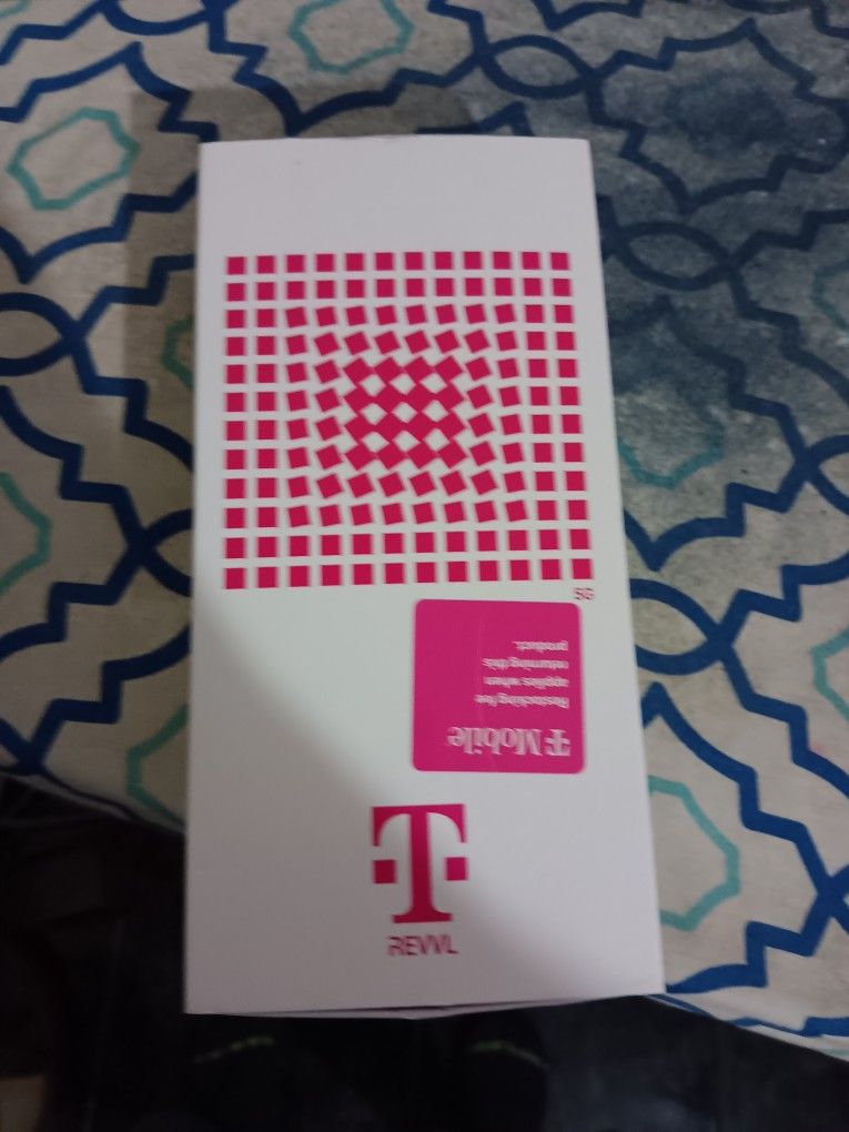 T Mobile  Cell Phone New