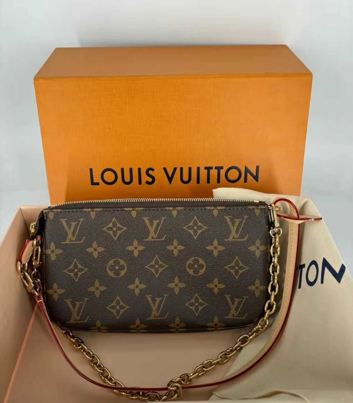 Pochette Shoulder Bag