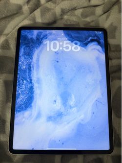 Apple iPad Pro 12.9” (6th Generation) + Apple Pencil + Apple Magic Keyboard Bundle