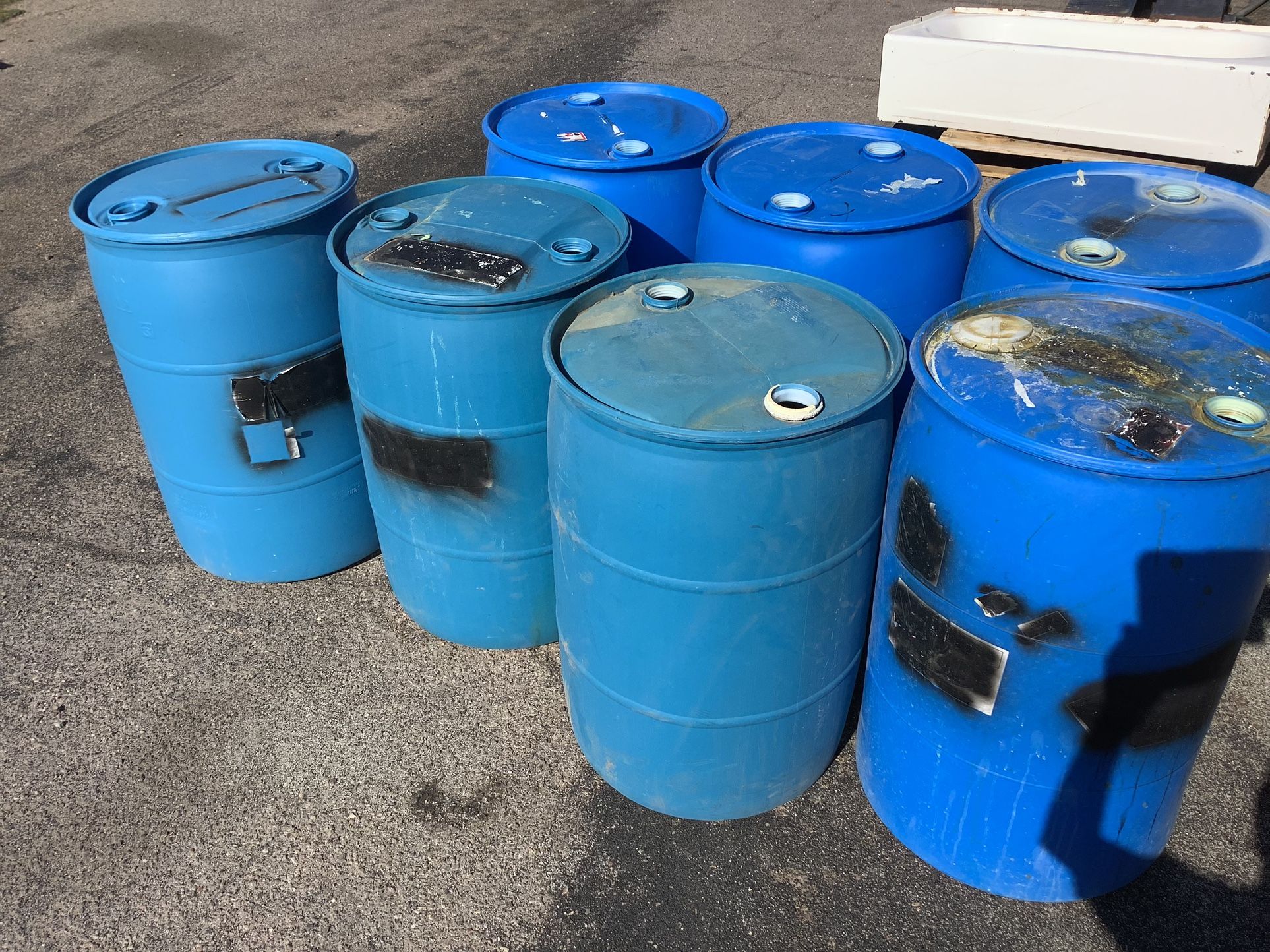 Plastic 55 Gallon Barrels