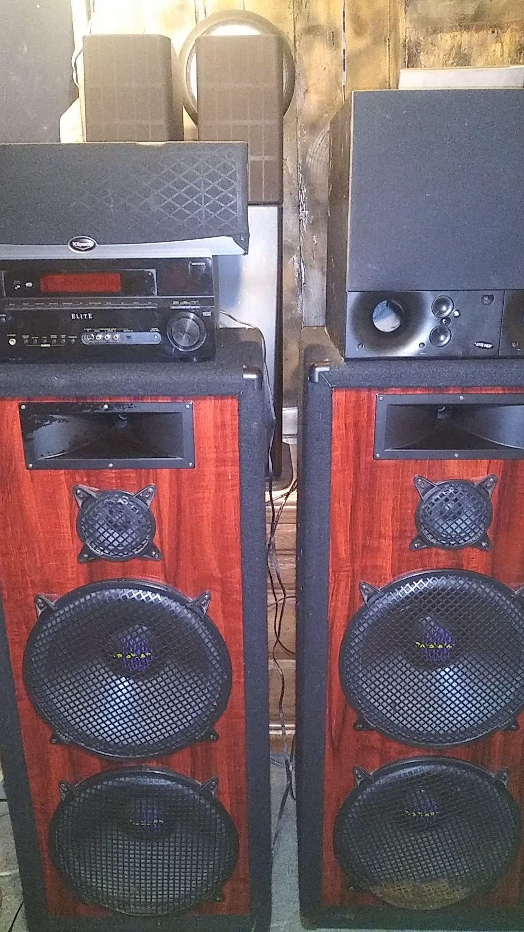 Pioneer Elite Klipsch center speaker energy 12-inch sub and 4:15 Pro Studio speakers