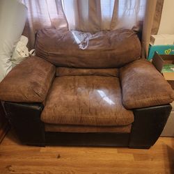 Over Sized Lether Chair