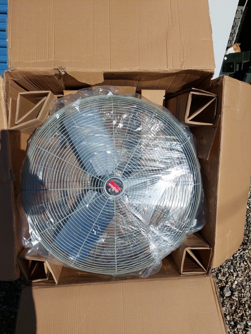Dayton 30" Wall Mounted Fan