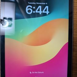 Apple iPad 9.7-inch | 32GB | Great Condition |