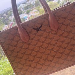 Woman’s Mcm Himmel Tote Bag