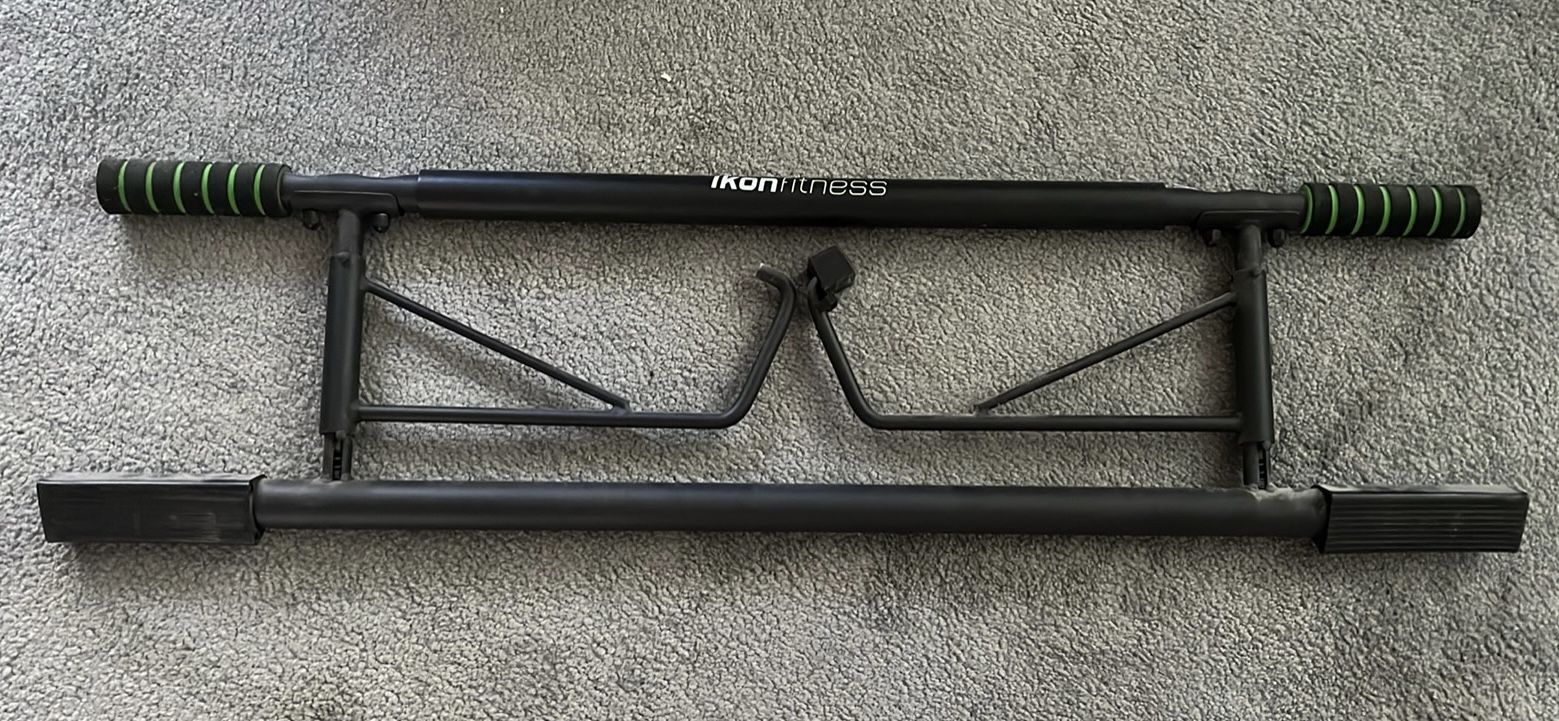 Ikonfitness Pull Up Bar
