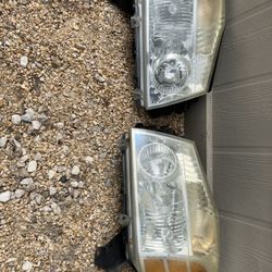 2005 Nissan Armada Headlights 