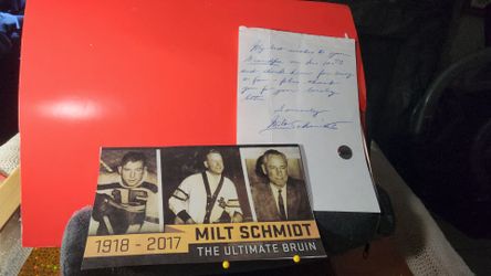 Boston Bruins legend Milt Schmidt, accompanied by an original commemorative print  W/coa