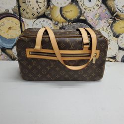 Authenticated Louis Vuitton Cite Gm for Sale in San Diego, CA - OfferUp