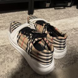 Burberry Sneakers
