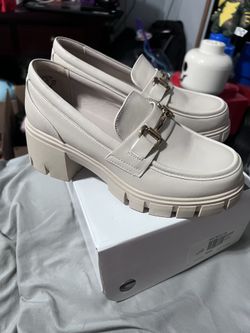 Milky Beige White Loafers, 6.5