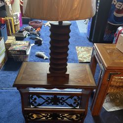 Lamp& Magazine Table …. MAKE OFFER !!!!!!