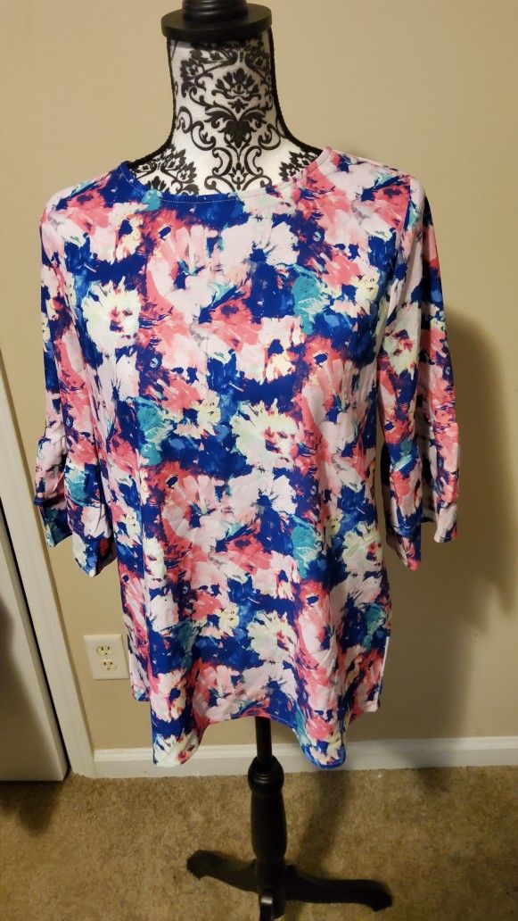 Perfectly Priscilla Floral Multi-Color Top Size Large