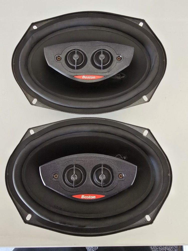 Boston Acoustics 6 x 9" 3-Way Coaxial Speakers