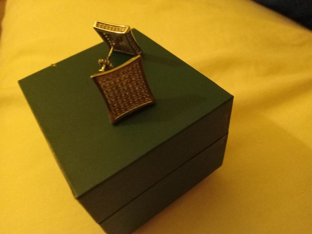 Flat-screen Moisinite Diamond Ear Studs