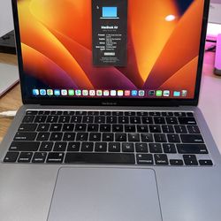 Apple MacBook Air  - Retina 13 Inch (2020) - 8GB RAM - 256GB SSD