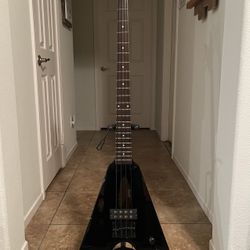 Dean V Metalman Bass Guitar 4 String Passive HB FSOT