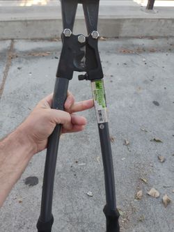 Bult cutters
