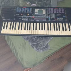 Yahama Keyboard