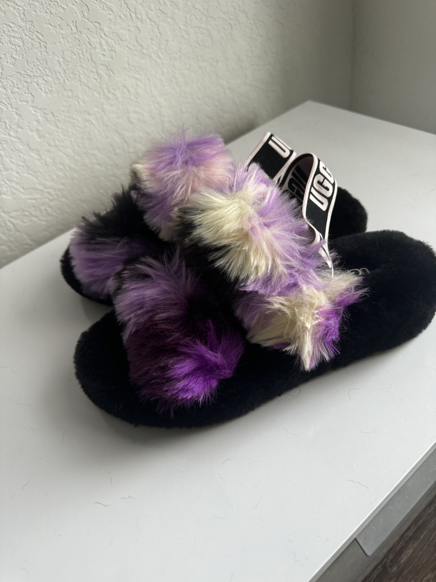 UGG slippers/shoes