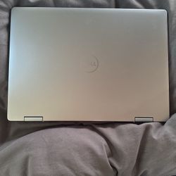 Dell Inspiron 7440 2 In 1 Touchscreen 