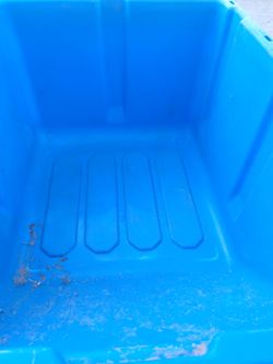 PLASTIC STORAGE CONTAINERS