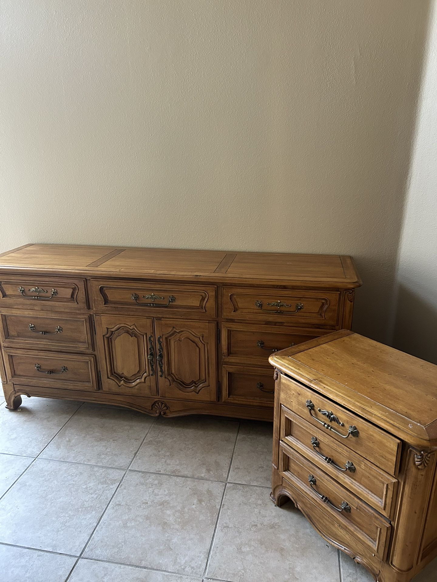 3 Piece Wood Bedroom Set
