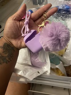 AirPod Case With Matching Pompom