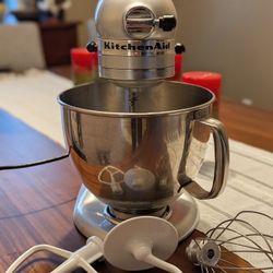 KitchenAid Artisan 5 qt Tilt Head Stand Mixer