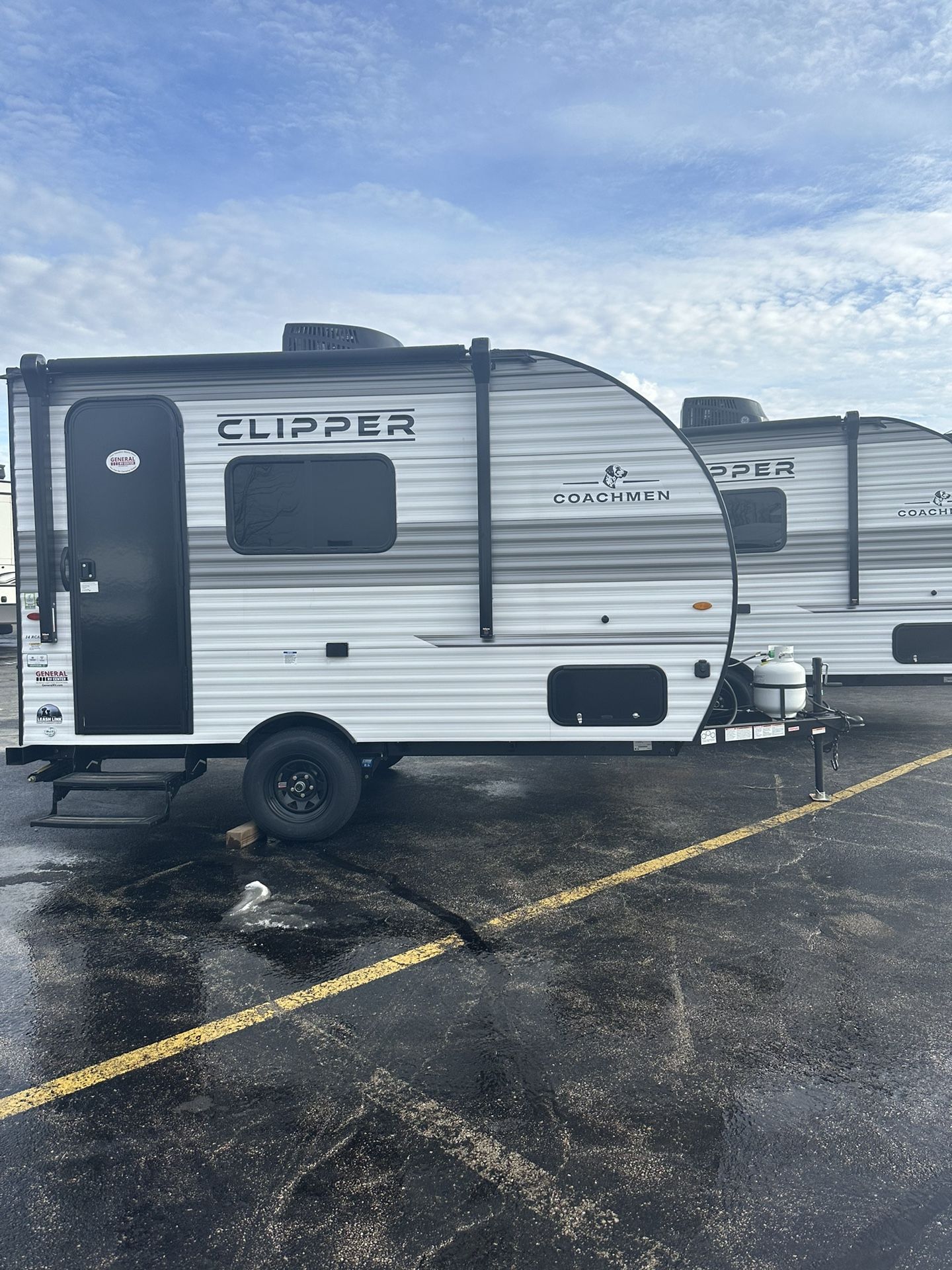 2025 COACHMEN CLIPPER 14R CADET