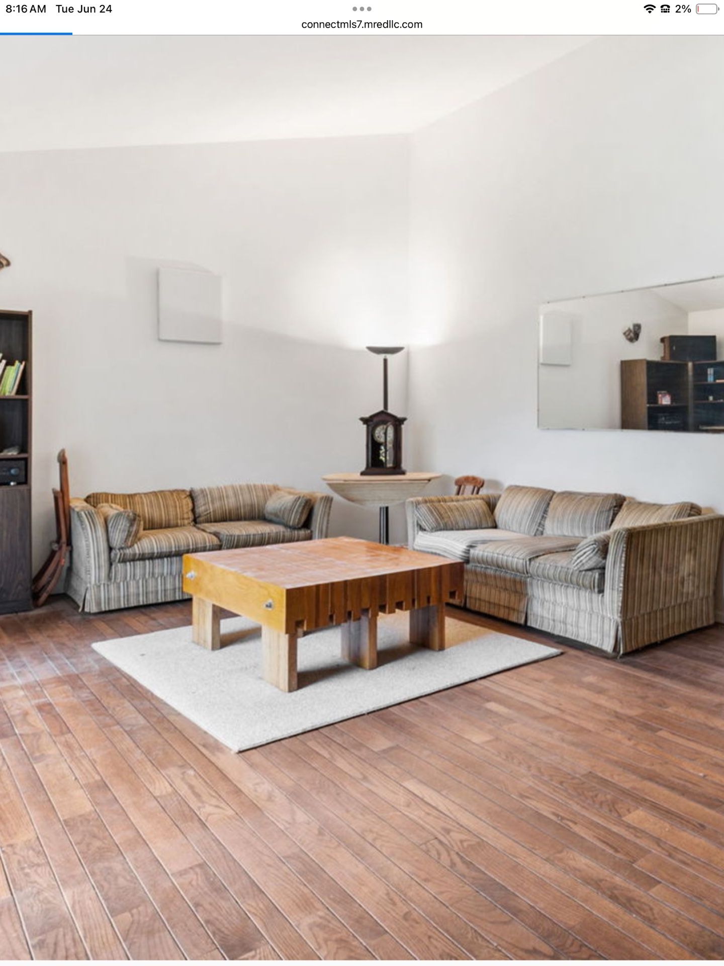 Free Living Room Sofas ( Mid Century )